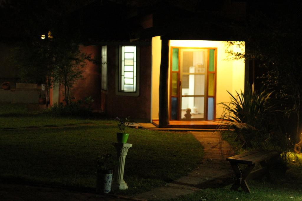Chacara Ando Bed And Breakfast Águas de Santa Barbara Rom bilde