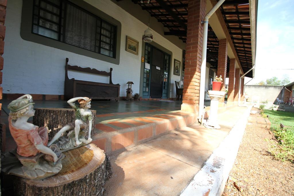 Chacara Ando Bed And Breakfast Águas de Santa Barbara Eksteriør bilde