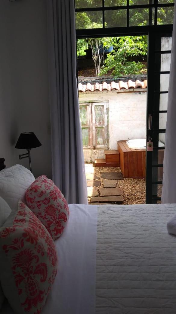 Chacara Ando Bed And Breakfast Águas de Santa Barbara Eksteriør bilde